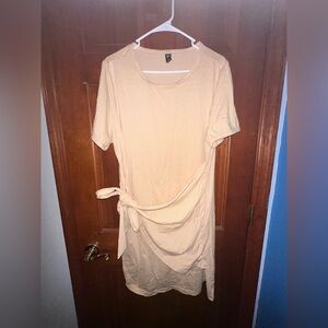 SHEIN Nude Short Sleeve dress